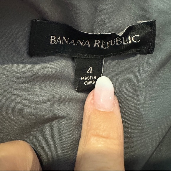 Banana Republic Sleeveless Gray Button-Front Faux Belted Dress Size 4 - Picture 9 of 12
